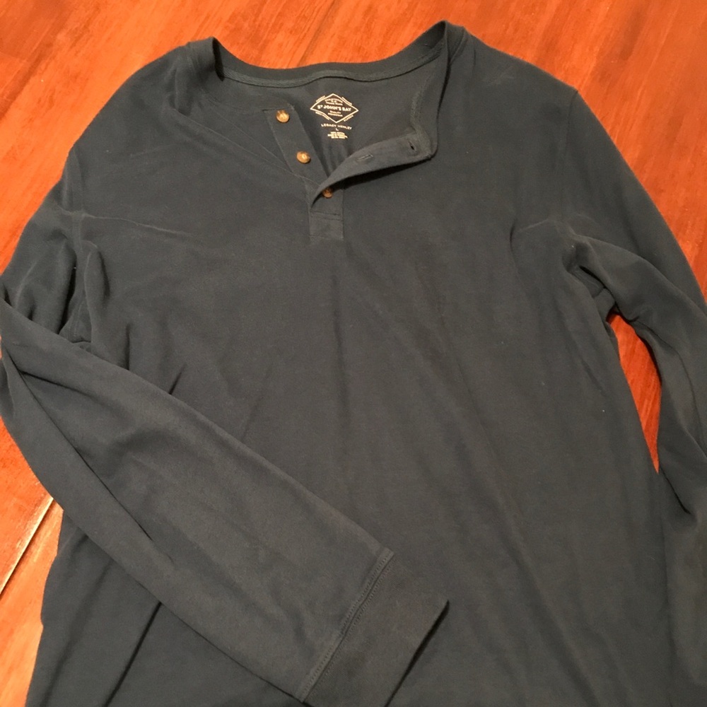 St. John’s Bay Large off Blue 3button sweat shirt